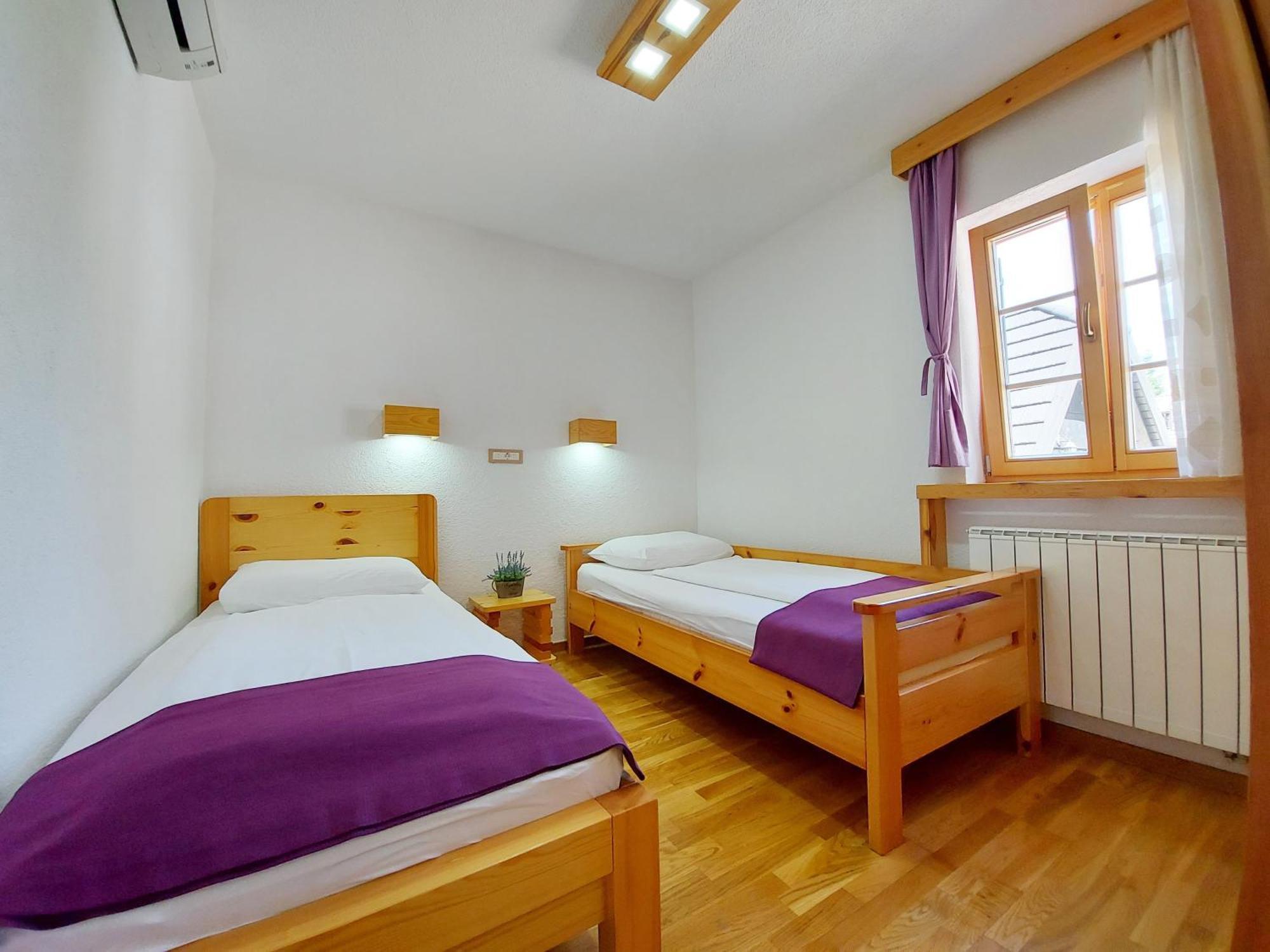 Plitvice Etno House I Bed & Breakfast Plitvička Jezera Exterior foto